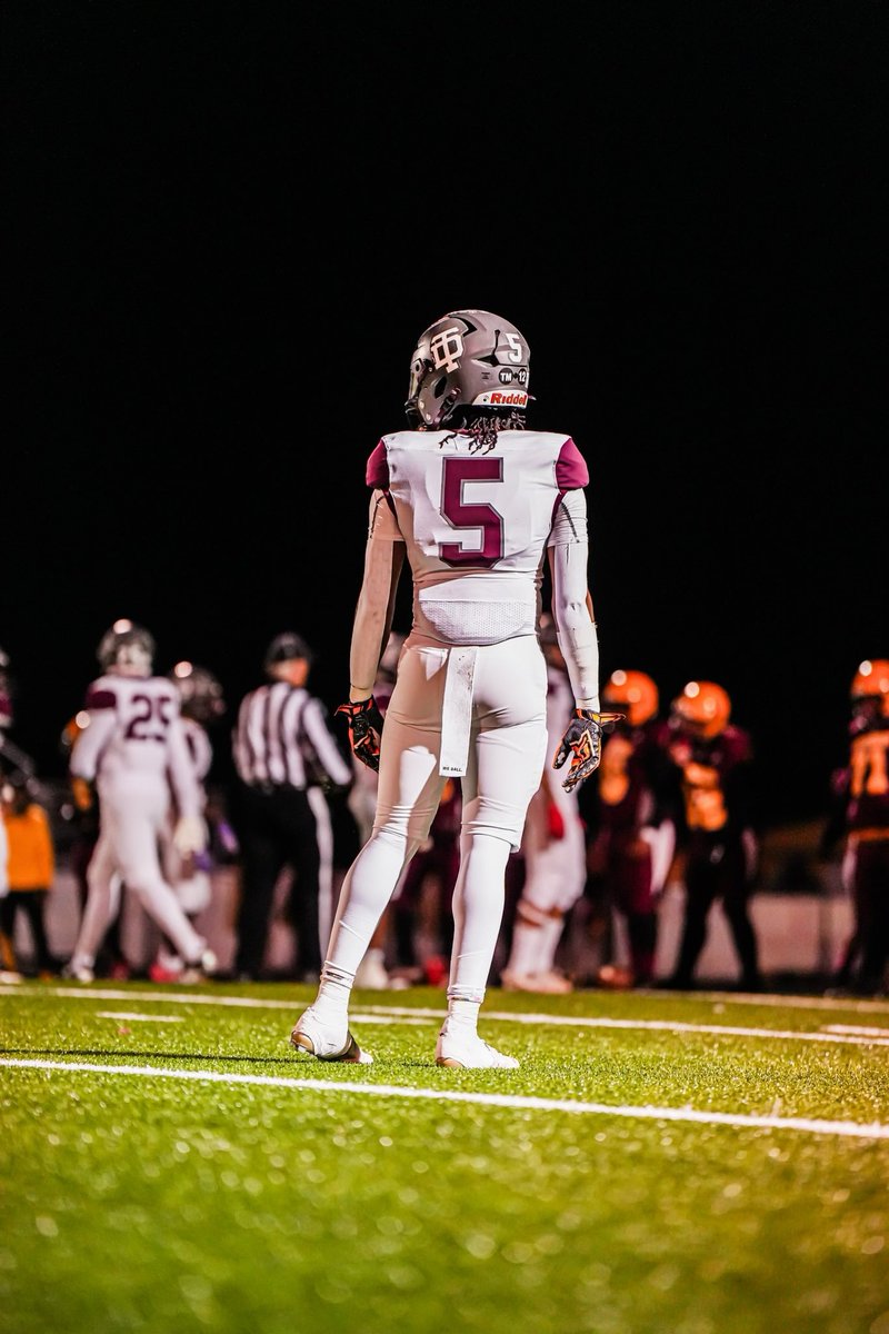Check out my senior season highlights hudl.com/v/2MbbFW  @TD_Coach_Camp <a href="/TopKnight44/">Kevin Tucker</a>