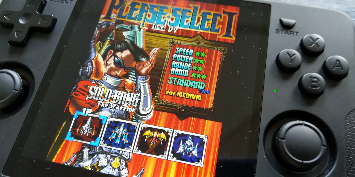 arm1n's tweet photo. More RGB30 pixelart shots (some vertical shmup goodness) https://t.co/xFJLGjg2kh