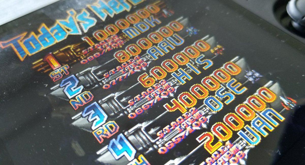 arm1n's tweet photo. More RGB30 pixelart shots (some vertical shmup goodness) https://t.co/xFJLGjg2kh