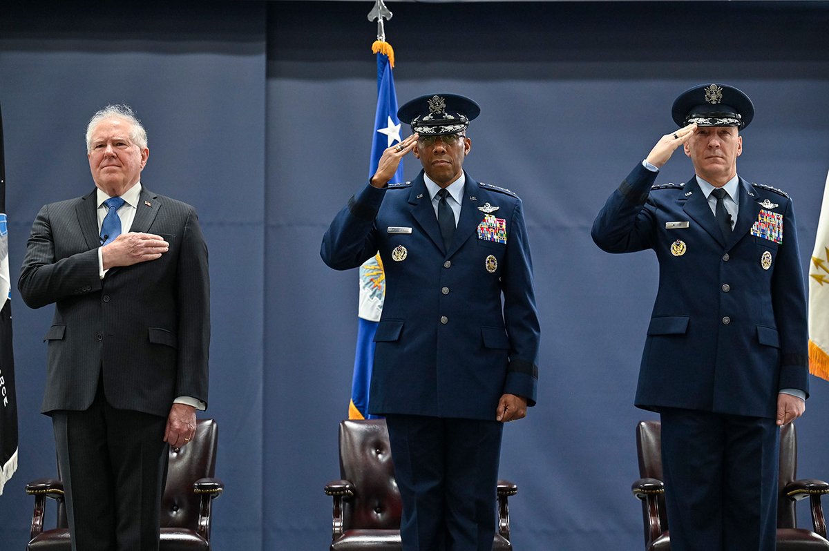 Secretary of the Air Force Frank Kendall, Chairman of the Joint Chiefs of Staff Gen. CQ Brown, Jr. and Air Force Chief of Staff Gen. David W. Allvin salute for the national anthem during Allvin’s welcome ceremony at @Andrews_JBA, Md., Nov. 17, 2023. 📸Eric Dietrich