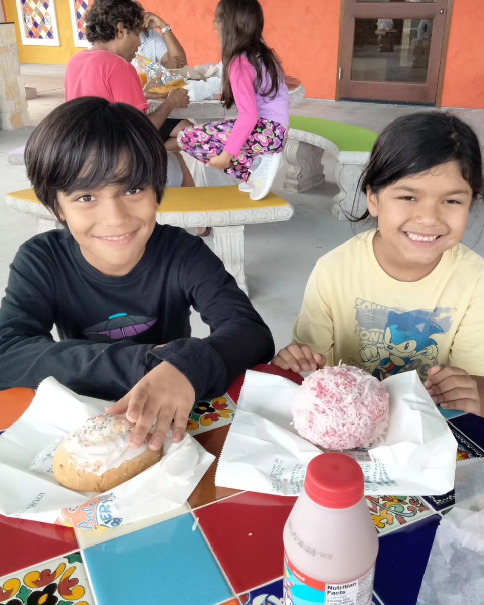 Señora Sanchez tweet media