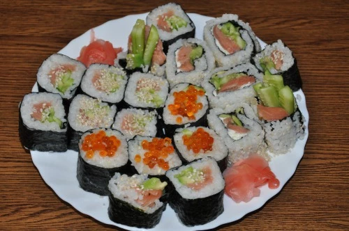 mrsyardn's tweet photo. Tackled homemade sushi today. 🍣👩‍🍳 Navigating the chopsticks and rolling game was a challenge, but totally worth it! #SushiExperiment #KitchenAdventures https://t.co/7fgppyZYtZ