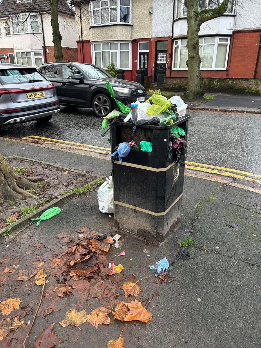 PennyLaneWombles (@pennylnwombles) on Twitter photo Dovedale Rd bin reported again to <a href="/lpool_LSSL/">Liverpool Streetscene Services Ltd</a> as 8513443
Dog walkers why donβt you just stick it in your own bin if the bins full? Dovedale Rd bin reported again to <a href="/lpool_LSSL/">Liverpool Streetscene Services Ltd</a> as 8513443
Dog walkers why donβt you just stick it in your own bin if the bins full?