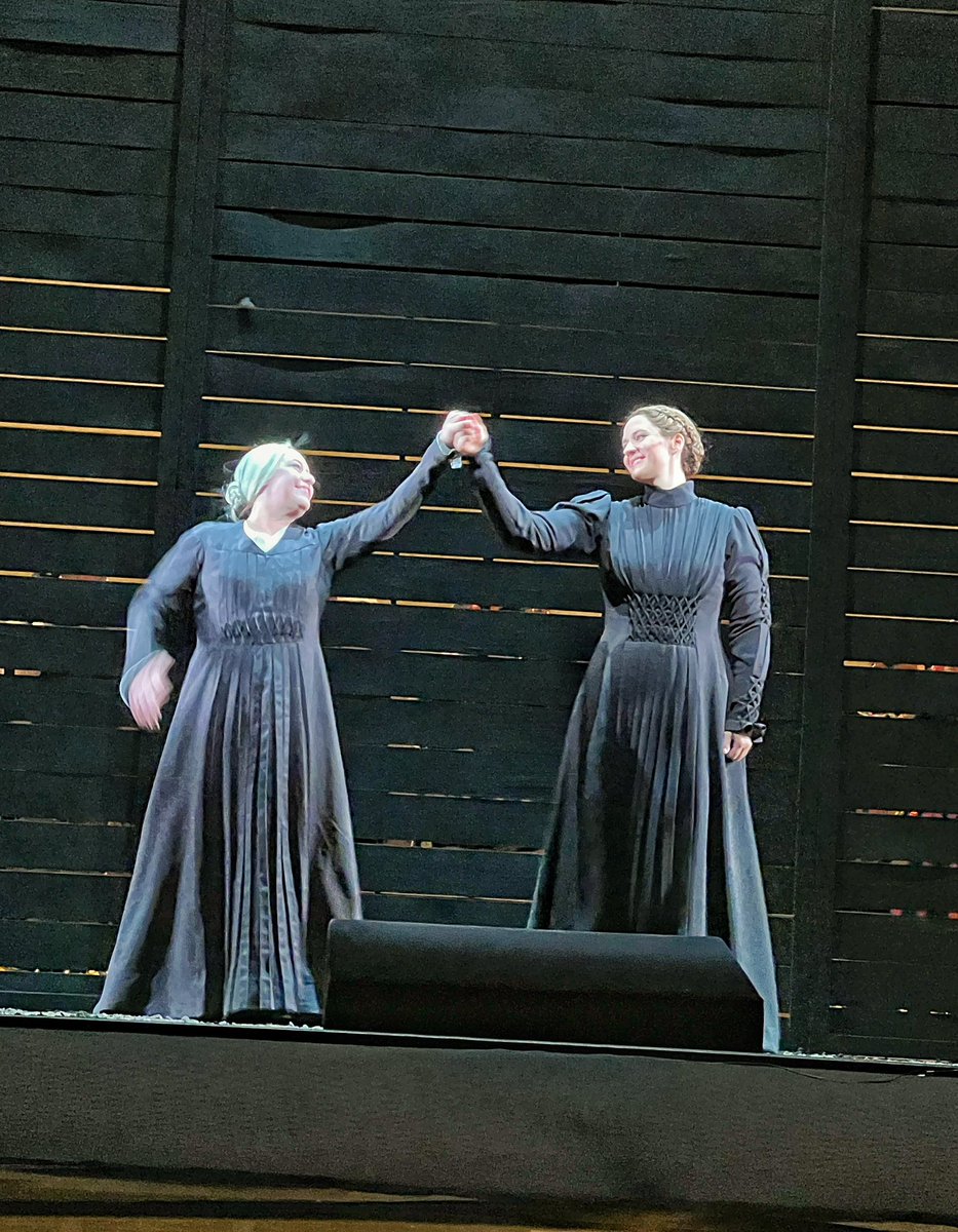 One for the ages @NStemme and @LiseDavidsen after Saturday’s magnificent Jenufa @LyricOpera. Great cast and music overall. A night I’ll not soon forget. #opera #operatrip