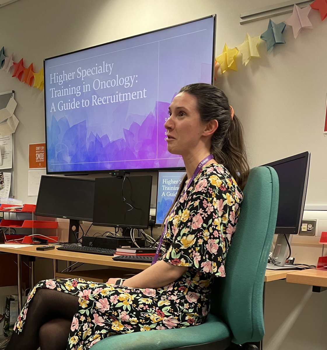 Dr Rebekah Ross giving our open evening participants a fantastic overview on how to apply to Clinical or Medical Oncology 

#oncologyapplications 
#teambehindthebeams 
#medicaloncology 
#clinicaloncology
