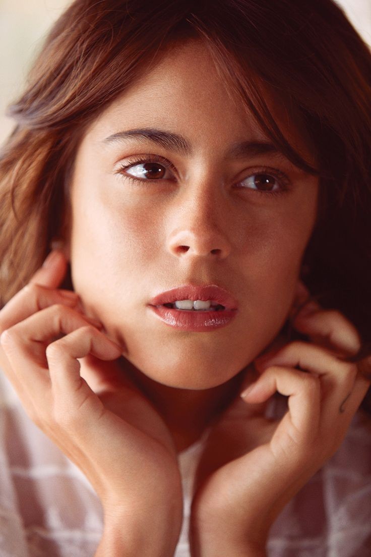 Muchas personas son lindas con cirugías pero Tini siempre fue linda y sin cirugías: