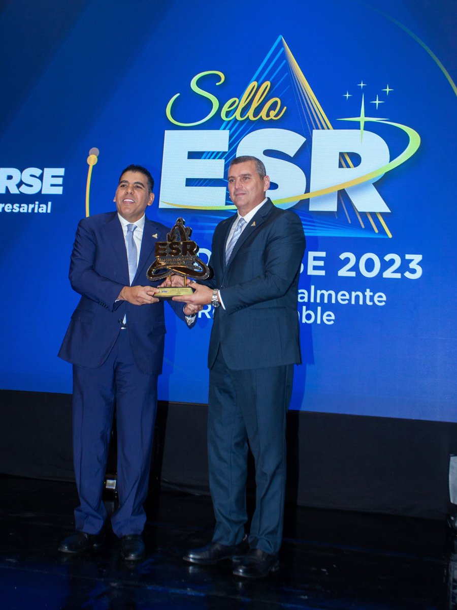 enter504's tweet photo. #Empresarial @FUNDAHRSE_  entrega el Sello de Empresa Socialmente Responsables a 80 empresas, entre ellas 9 empresas reciben el galardón por primera vez     #RSE #SelloESR #FUNDAHRSE #Honduras #Enter504HN #Empresas #Sostenibilidad 
https://t.co/98hKI8I1oM https://t.co/F0oDhML39q