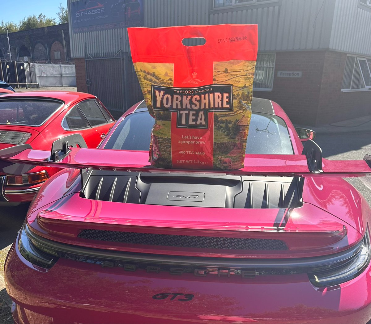 YorkshireTea's tweet photo. Car not going fast enough? Put a big bag of Yorkshire Tea on the back. Works every time.
📸 @Strasseleeds https://t.co/qTa9IexZXe