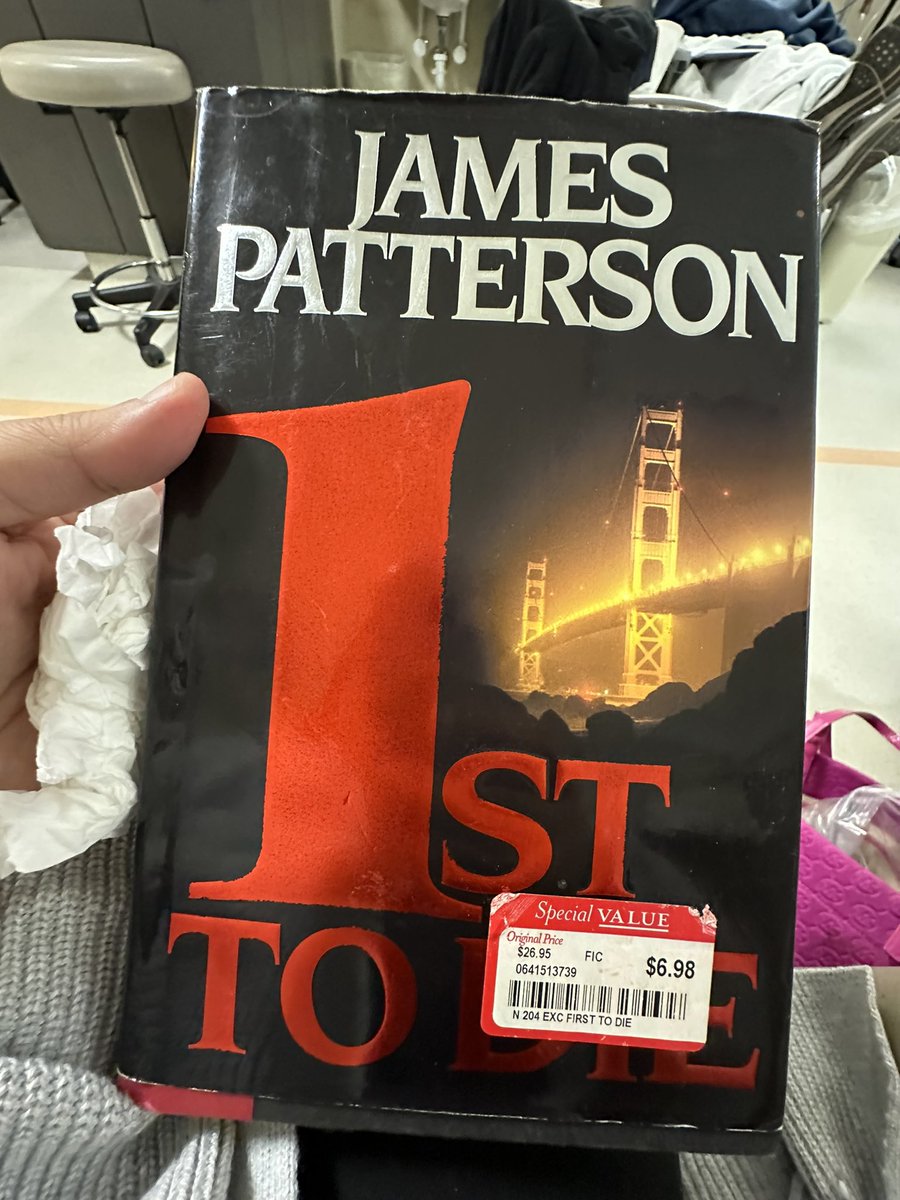 Katie Knapp (@techmomvb) on Twitter photo Hanging with my sis for her 2nd chemo treatment. I ❤️ <a href="/JP_Books/">James Patterson</a> and have collected close to 40 titles. I now have the first 8 books of the WMC series and starting with #1 for the second read. Excited☺️ Looking for 9, 10 & 16-23 in hardback if anyone sees them at a thrift store🤣 Hanging with my sis for her 2nd chemo treatment. I ❤️ <a href="/JP_Books/">James Patterson</a> and have collected close to 40 titles. I now have the first 8 books of the WMC series and starting with #1 for the second read. Excited☺️ Looking for 9, 10 & 16-23 in hardback if anyone sees them at a thrift store🤣