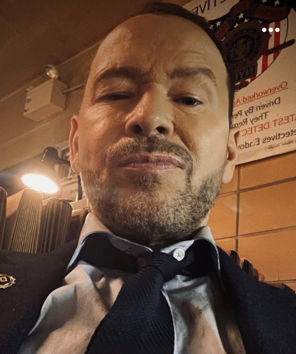 SABRINALYNN1232's tweet photo. Gonna miss this face on Friday nights! #bluebloods #donniewahlberg https://t.co/YzZPI6Rz91