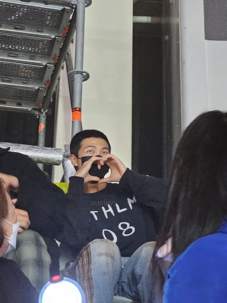 namjoon pics tweet media