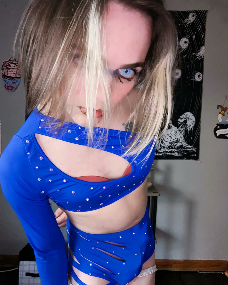 Pixie_Meat_'s tweet photo. ❄️ Ice Queen ��
#tgirl #model #trans #femboy #of #cute #goth #alt #alternative #wurk #slay #waist #emo #altgirl #peach #ice #queen https://t.co/s3Iiy6riZs