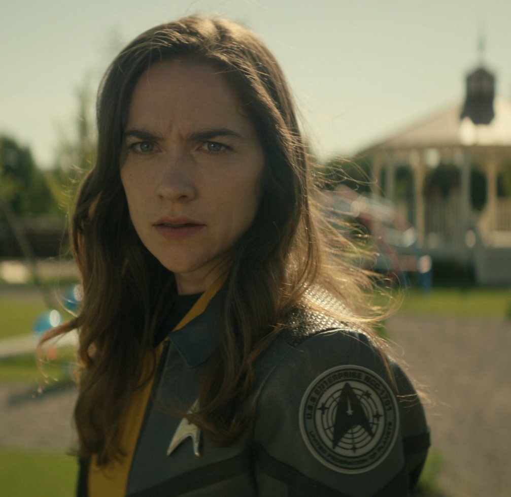 pingubest's tweet photo. Happy #MelCrushMonday
I want to see more #CaptainBatel in season 3, and more singing from @MelanieScrofano in any platform 😊
Agree?
#MelanieScrofano
#StarTrekStrangeNewWorlds
#WynonnaEarp https://t.co/2kH77aOQAv