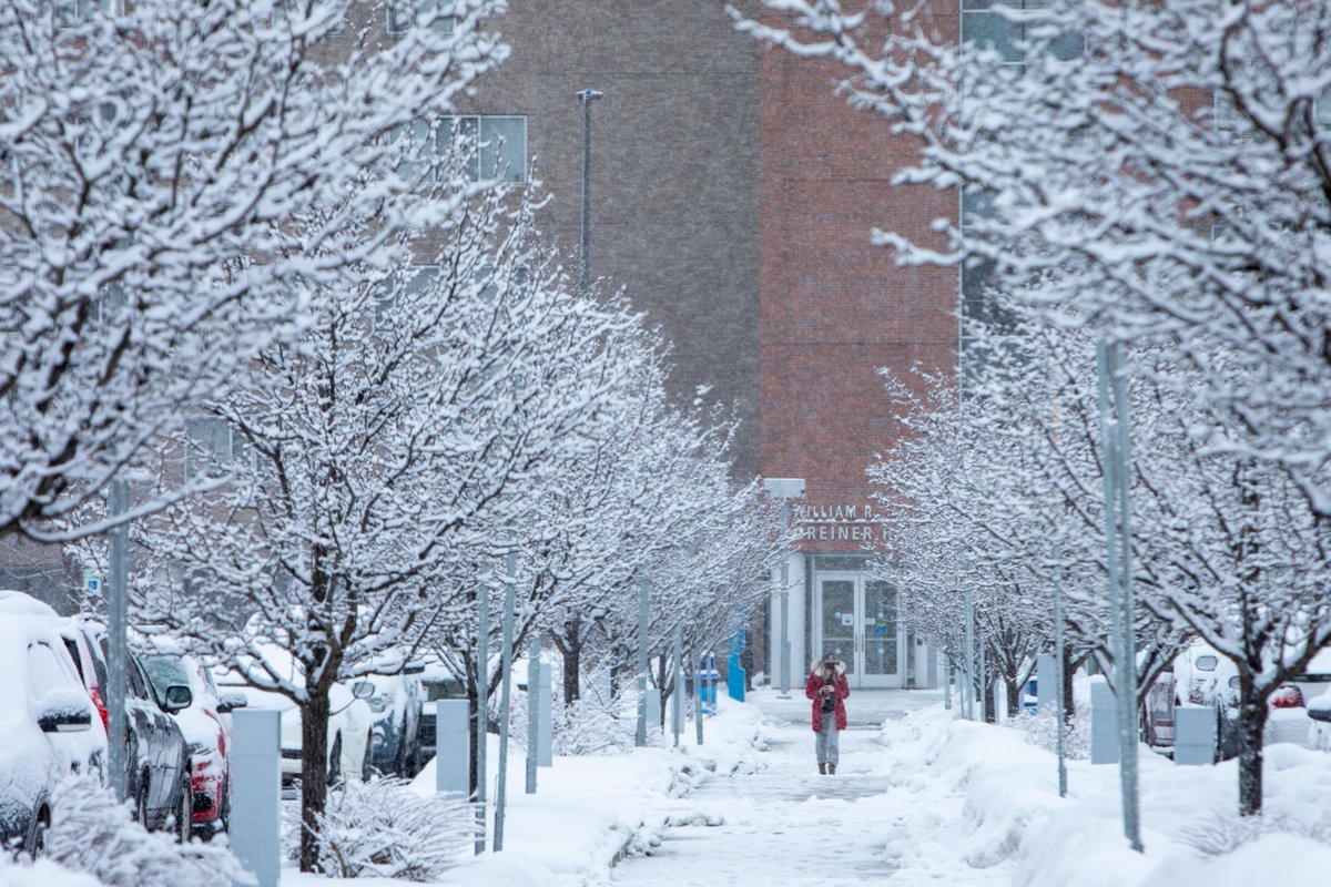 Welp. Snow is officially in the forecast ❄️🥶 Whether you're on-campus or off, make a plan and put together a supply kit so you can stay safe and comfy - especially during breaks, when campus services are limited. Recommended items: buffalo.edu/administrative… #UBuffalo