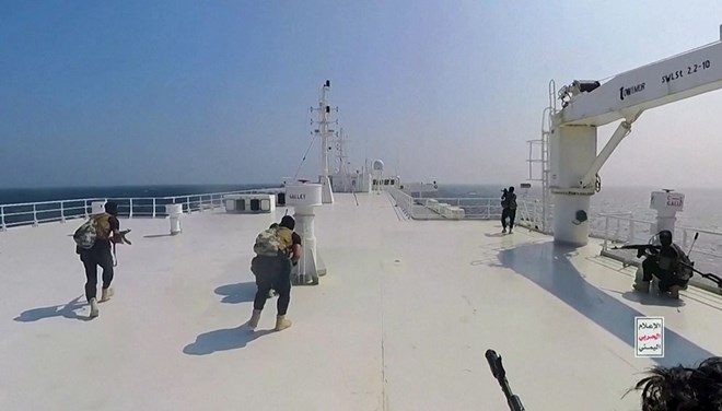 ntv's tweet photo. DEV GEMİYİ BÖYLE KAÇIRDILAR
Husiler'den Gazze saldırılarına misilleme 

https://t.co/oDBGMuL5Fj https://t.co/AmvUVR4DBV