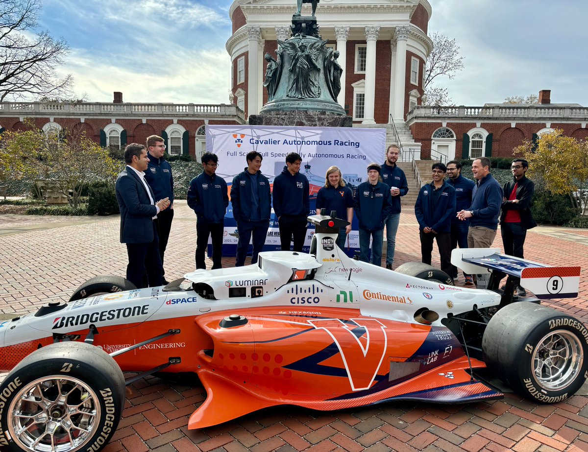 Even UVA President Ryan couldn’t resist the opportunity to see the Cavalier Autonomous Racing Team’s full-scale, fully autonomous Indy race car today outside the Rotunda. @UVAEngineers @UVAsystems