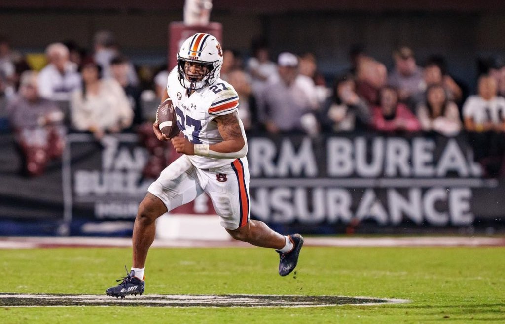 Blessed To Receive An Offer From Auburn University 🟠🔵 #gotigers <a href="/CoachCaddy24/">Cadillac Williams</a> <a href="/ALLGASATHLETES/">ALLGAS ATHLETES™️ ⛽️⛽️⛽️⛽️</a> <a href="/ALLGASATHLETES/">ALLGAS ATHLETES™️ ⛽️⛽️⛽️⛽️</a> <a href="/adamgorney/">Adam Gorney</a> <a href="/ChadSimmons_/">ChadSimmons</a> @SWiltfong247 <a href="/JacksonFootball/">Jackson Aggies Football</a> <a href="/FlournoyCody/">cody flournoy 🏈</a> <a href="/coach_booju/">Jimmy BooJu Martin</a> <a href="/YellowhammerFB/">Yellowhammer Football</a>