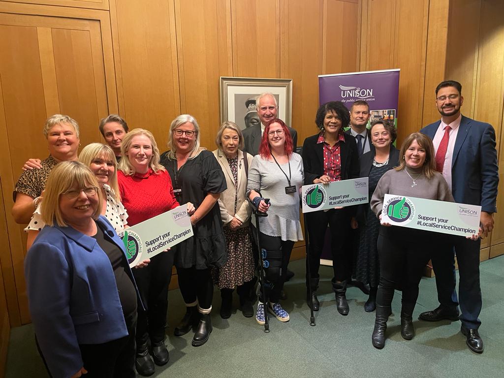 KateOsborneMP's tweet photo. Great to catch up with Janet & Martine from @STyne_Council in Parli for @unisontheunion #LocalServiceChampion awards👏
Congratulations to Martine, 1 of 3 local Govt workers awarded runner up!
Local Govt workers deserve recognition for the vital work they do for our communities. https://t.co/UUdmRdXxhq