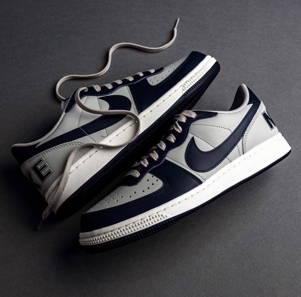 SNKR_TWITR on X: 