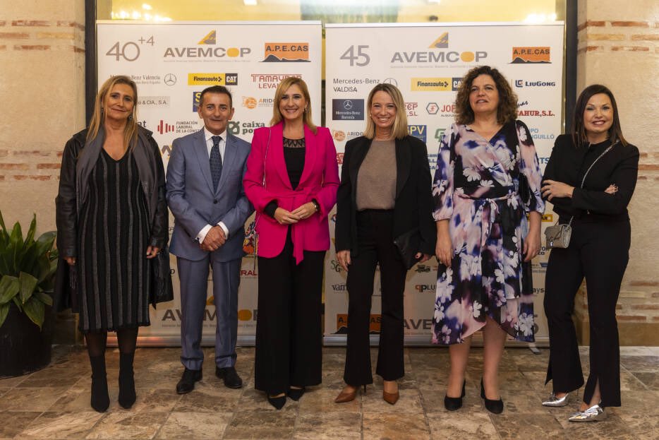 eiblasco's tweet photo. #CEVValencia @CEV_CV en la 46 Cena Anual de @Avemcop, celebrada el pasado viernes, a la que acudieron más de 200 personas (Fotos: Eva Mañez) https://t.co/w1PatrY1eA