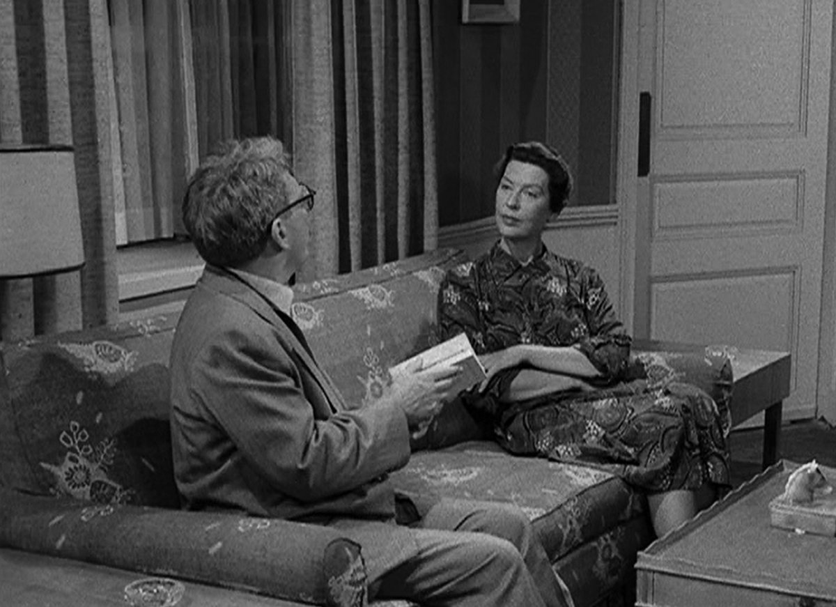 TheNightGallery's tweet photo. November 20, 1959: Twilight Zone's "Time Enough at Last" airs. Rod Serling and Burgess Meredith (in the first of four TZ roles) bring us a reader's worst nightmare — and create a TV classic.

Meredith explains why it's "the one that haunts people": https://t.co/7N129FAirT https://t.co/QYLY4Kaztk