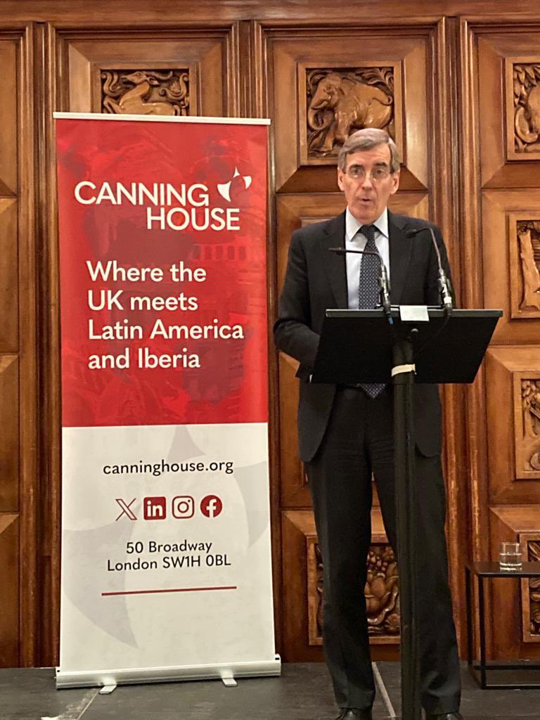 Canning_House's tweet photo. Finally, @DavidRutley MP delivers our keynote speech - on the historic, contemporary and future ties between the UK and #LatinAmerica:

Values. Climate. Trade. Security.

After 80 years, Canning House continues to build these invaluable relationships 🤝 #CH80 https://t.co/eUm5IjqrG3