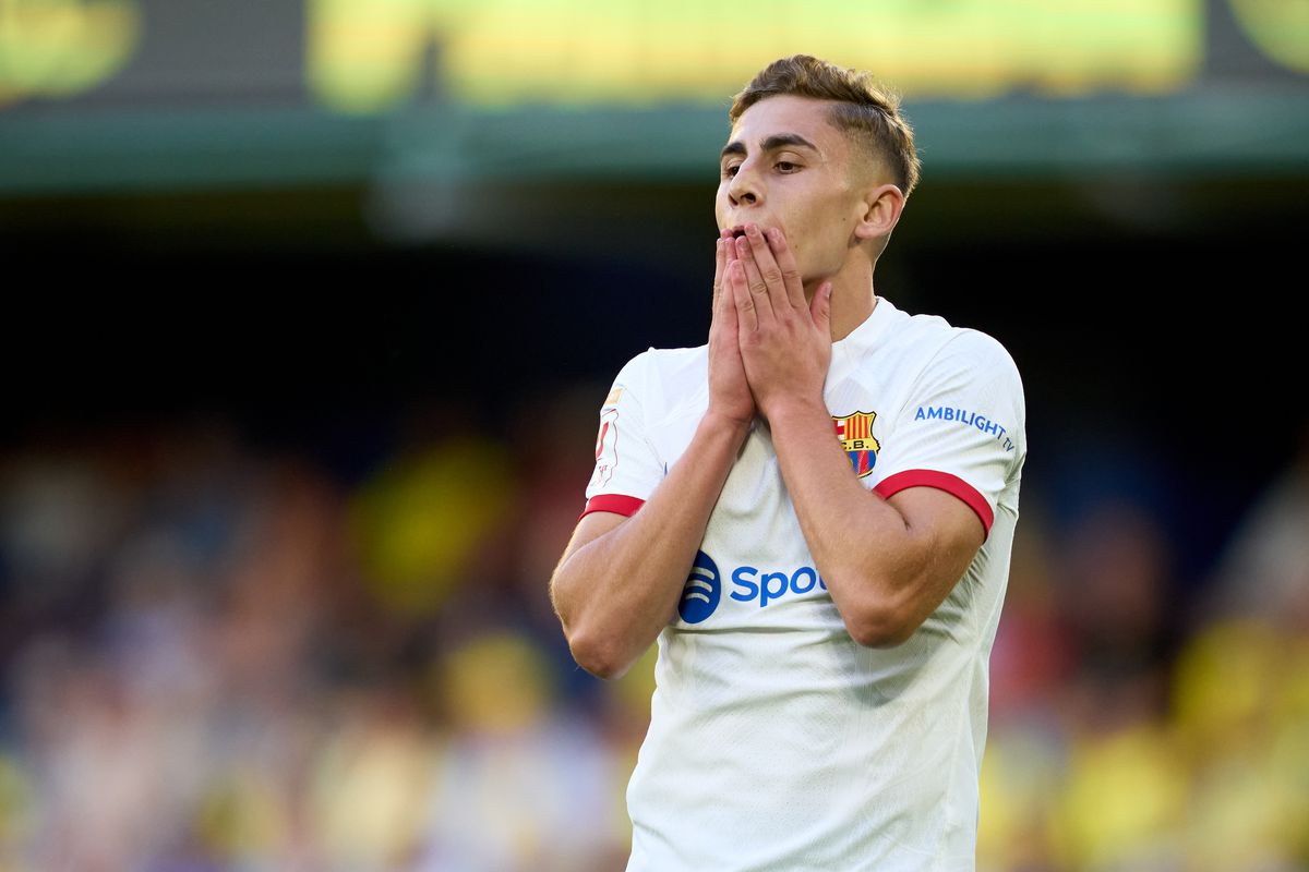 LaRondaradio's tweet photo. ⚔️[Tertulia] En marcha la tertulia de @LaRondaradio de hoy con:

👉 @Alfremartinezz 
👉 @EloyLecina 

📋La lesión de Gavi, las alternativas del Barça, el regreso de Frenkie De Jong y ¡mucho más!

📻@radiomarcabcn
▶️https://t.co/F2Ou1ZWasV https://t.co/BUFKp8o7VS