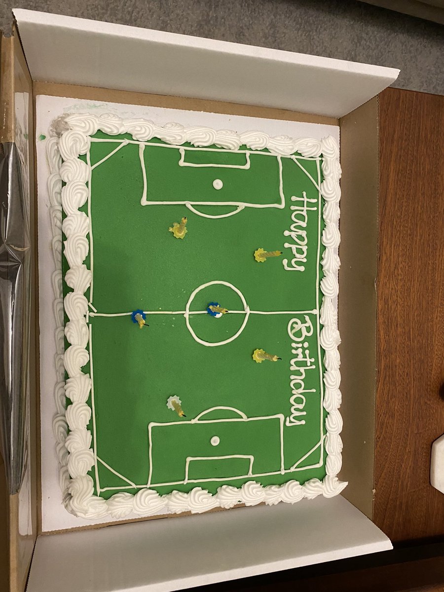 Komendys's tweet photo. OMG! I came back to Reading a week after my birthday, and my friends gave me this birthday cake! I have no words, just thank you ❤️❤️❤ #football #footballcake https://t.co/4Ozq0Aoey6
