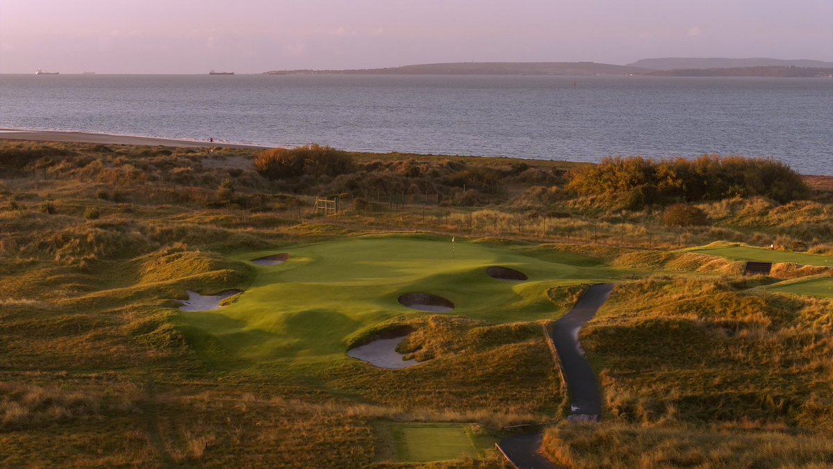 kevinmurraygolf's tweet photo. Nice shoot for @golfmonthly @haylinggolf. Got there early to get the light. #lovegolf #kevinmurraygolfphotography #GolfArt #banditgolfproductions #adventuresingolf #golfmonthly  #itsallaboutthelight https://t.co/sl6ENqccym