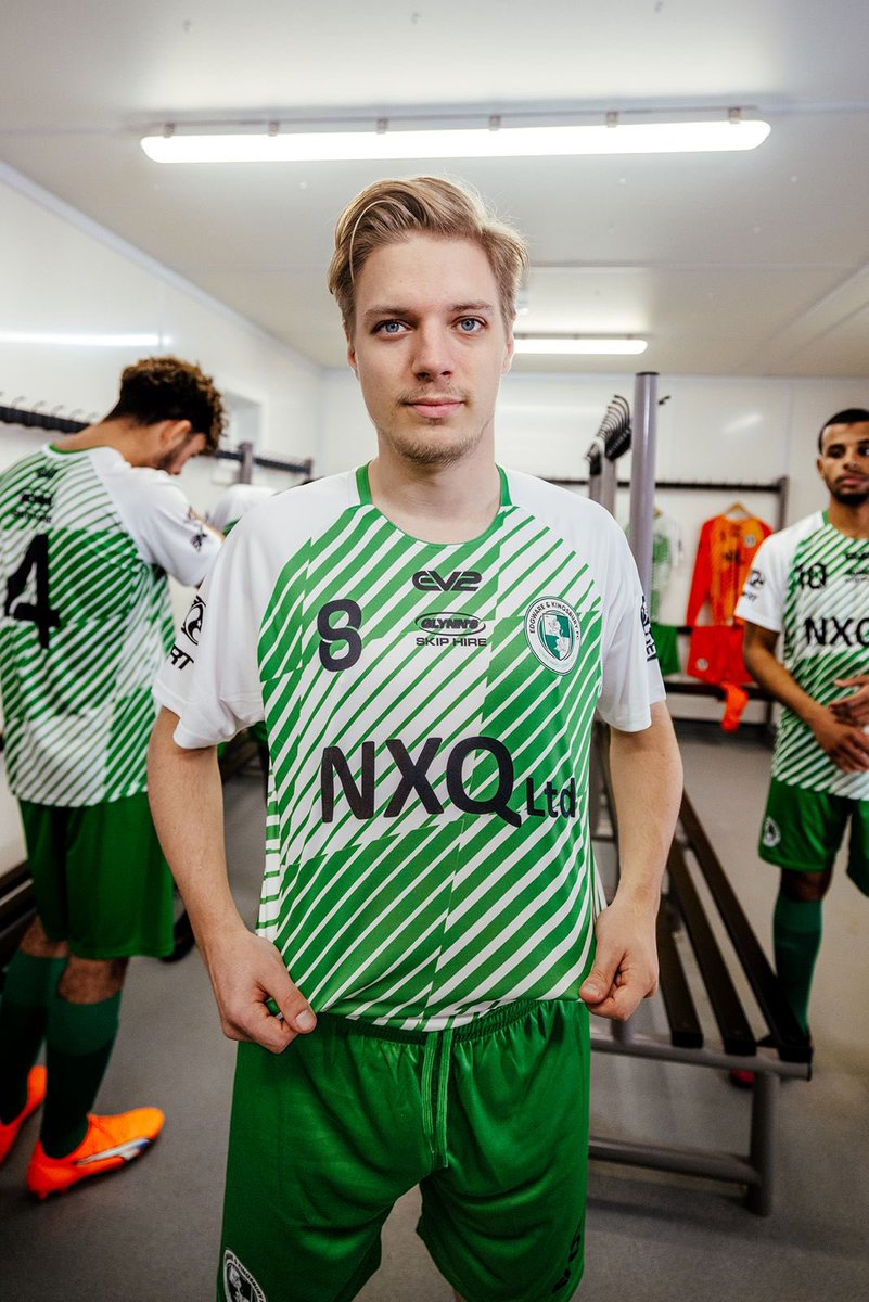 EKFC_Reserves's tweet photo. This is an enormous moment for the @EdgwareFC Reserve team as we introduce our brand new @EV2Sportswear home kit ⚽️💚🤍

Huge THANK YOU to our 4 team &amp; kit sponsors: #NXQltd @glynnsskips @Action_Mats @ExcelSportUK https://t.co/m6HuYSuf3E