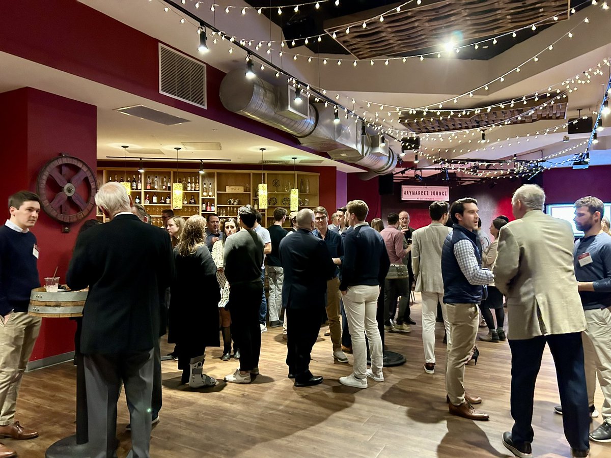 Core Faculty member, Jier Huang, speaking at the Addressing Climate Change and Turning Ideas into World Changing Companies panel hosted by the Boston College Technology and Entrepreneurship Council and Boston College Energy and Environment Alumni Network at City Winery Boston! 🌍