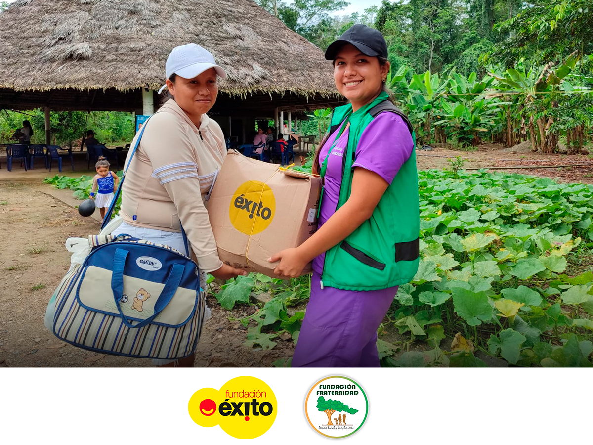 FunFraternidad's tweet photo. En Putumayo un total de 200 familias se benefician de los alimentos entregados por la Fundación Éxito y la Fundación Fraternidad como institución aliada para combatir la desnutrición crónica en la niñez de nuestro Pais.

@Fundacion_Exito
#ConLasGoticasNutrimosVidas https://t.co/gCyK9L7Djb