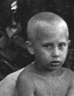 Lorebrou16's tweet photo. @DPlag022 Te parece que este niño se parece a Putin? https://t.co/auVqgFDE0s