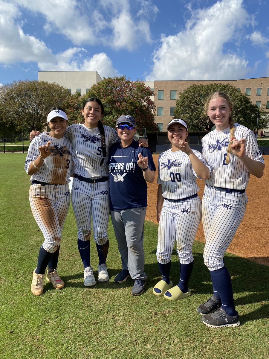 Had a great time at <a href="/SEUSoftball/">St. Edward's Softball</a> camp today it was a great experience, loved talking to the coaches and players. The environment felt very welcoming and we got some good work in before this thanksgiving break! <a href="/Olivia_Vieser/">Olivia Vieser</a>  @TypicalKiki26 <a href="/md0za3/">Maddie Mendoza</a> <a href="/NextGenSoftball/">NextGen Softball</a> <a href="/CoachJayNG/">Joseph Figueroa Jr</a>