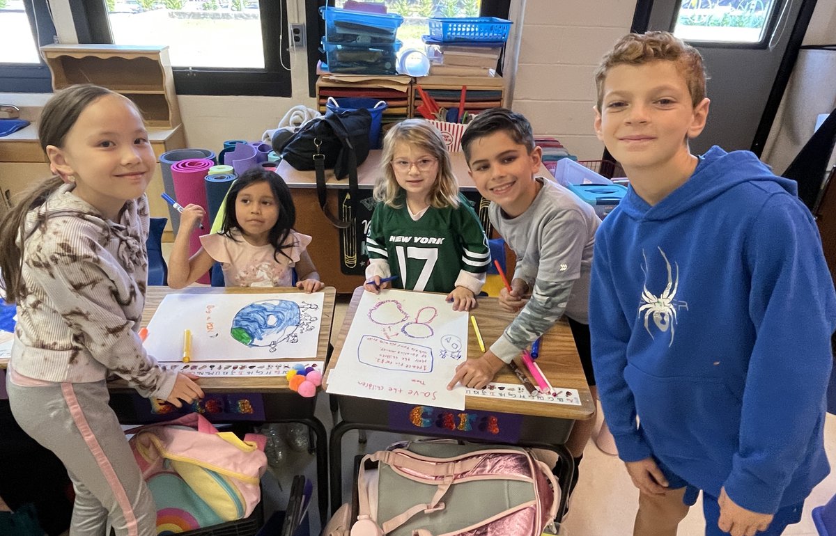 Fifth graders in Christine Wicks class and kindergarten students in Melissa Martin’s class created posters and peace pins to raise funds to help those affected by the war in the Middle East. #PortJeffProud