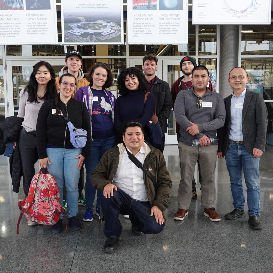 MIA and MPA students in @DrGangHe's 'Energy and Climate Policy' class toured @BrookhavenLab 's Environmental and Climate Sciences Department and National Synchrotron Light Source II. Inspired by science and discovery, students bridge science and policy for climate solutions.