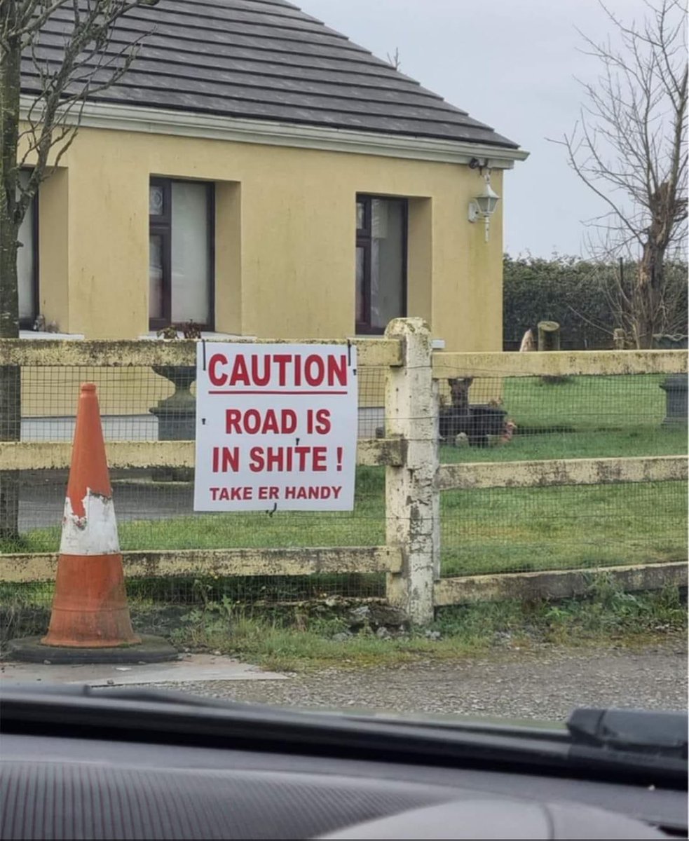 Rathlin Road, Ballycastle 👇🏻 Folk tell ye straight in Ballycastle 🤣🤣🤣