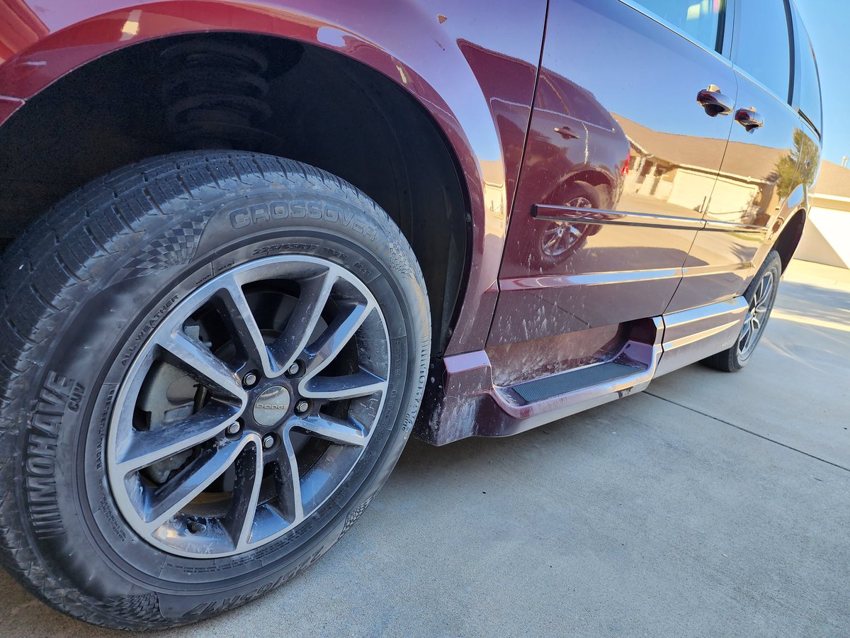 chmarkw's tweet photo. Really, @Dodge? 75k miles on a 2018 #dodgegrandcaravan and I'm replacing at least one camshaft? How is there not a recall on that? Not sure I understand significant engine work on a 5 year old vehicle https://t.co/95ze14JzZ2
