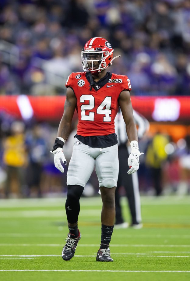 JCShelton_'s tweet image. Georgia safety Malaki Starks says the Bulldogs “didn’t flinch” after Tennessee’s TD on the first play:

🗣️ “We got to the sideline and nobody flinched, Starks said. "That’s something about this team, nobody ever flinches.” 

📸 Mark J. Rebilas