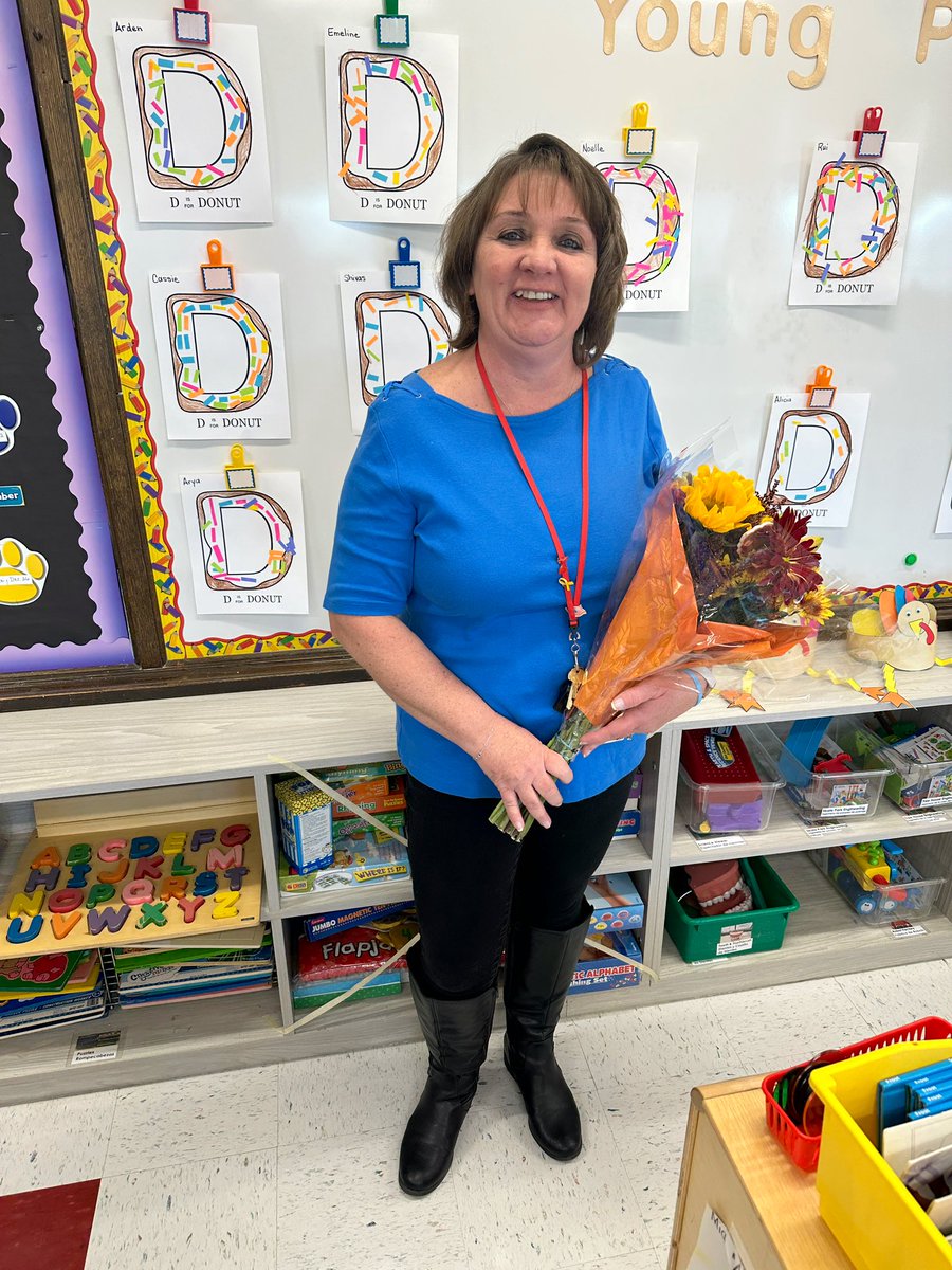 Ms. Ferrante tweet media