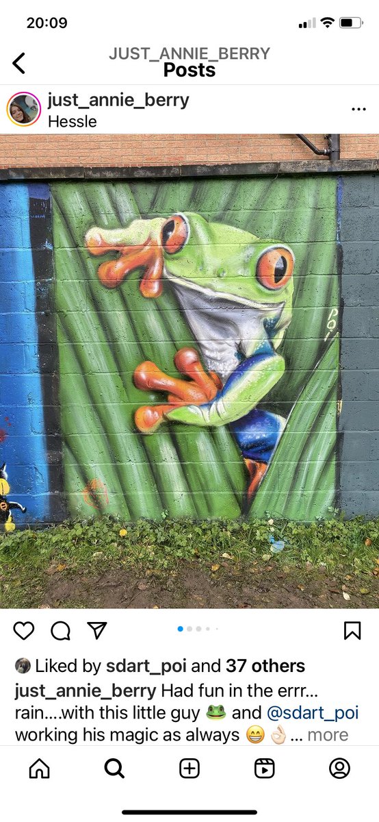 Firstlanepark's tweet photo. Two more fantastic pieces of art on our first lane park wall thank you so much there amazing https://t.co/Ir7ZKj8QNR