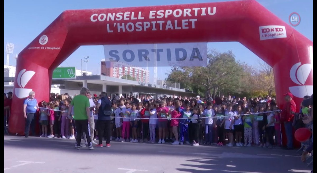 Nou programa:

⚽️Triomf <a href="/CELHospitalet/">CE L'Hospitalet</a>
⚽️Presentació <a href="/UniBellvitge/">U.D. Unificación Bellvitge</a>
🏀 Derrota <a href="/cbhospitalet/">C.B. L'Hospitalet</a>
🏀 Partit <a href="/COLLBLANCAEC/">AEC COLLBLANC</a> 
🏀 Presentació <a href="/KtolicBasket/">Bàsquet Centre Catòlic L'H</a> 
🎽 Cros Escolar <a href="/ConsellLH/">Consell Esportiu de l'Hospitalet</a> 
🎙️Entrevistem Ylenia García i Aitor Hernández, Escola Dansa Piràmide
📝Marcadors

lhdigital.cat/general/lh-en-…