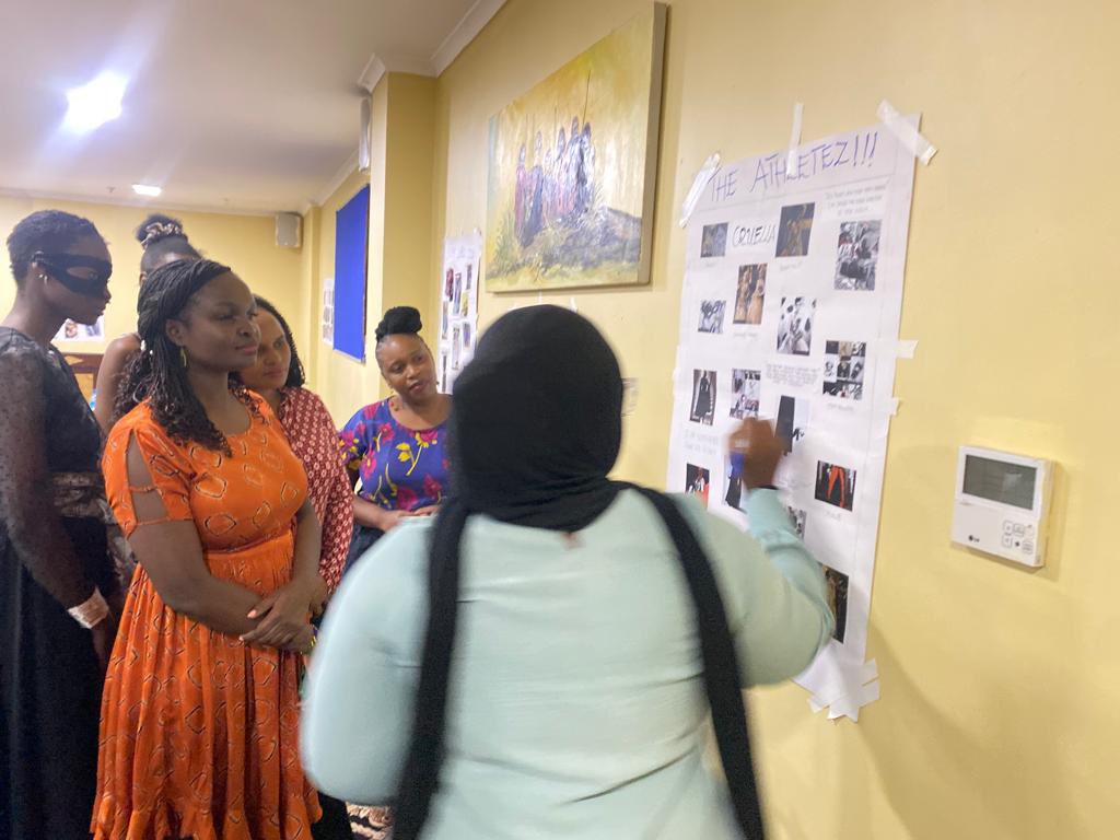 TanzaniaWomen's tweet photo. Yesterday afternoon, @hamza_mwajuma , the TWCC Executive Director, and @LydiaKoch_ , @giz_gmbh #BSfD Advisor, visited beneficiaries of the Circular/Zero Waste Fashion project. During the visit, they attentively learned about the beneficiaries training experiences and progress. https://t.co/R0tHSojSU6