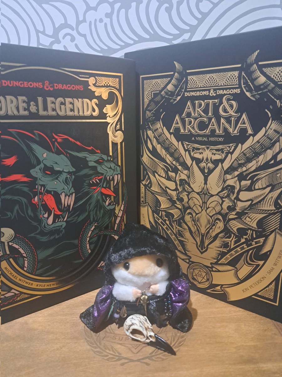 geekgirl1138's tweet photo. Wasn't expecting this until tomorrow, but a late Amazon delivery got me my Lore & Legends book early. I ordered the regular one before this one was announced, but clearly I need a matched set.
Though as a minor quibble, the size difference irks me. #DnD #dnd5e #loreandlegends https://t.co/e4RYy85F5D