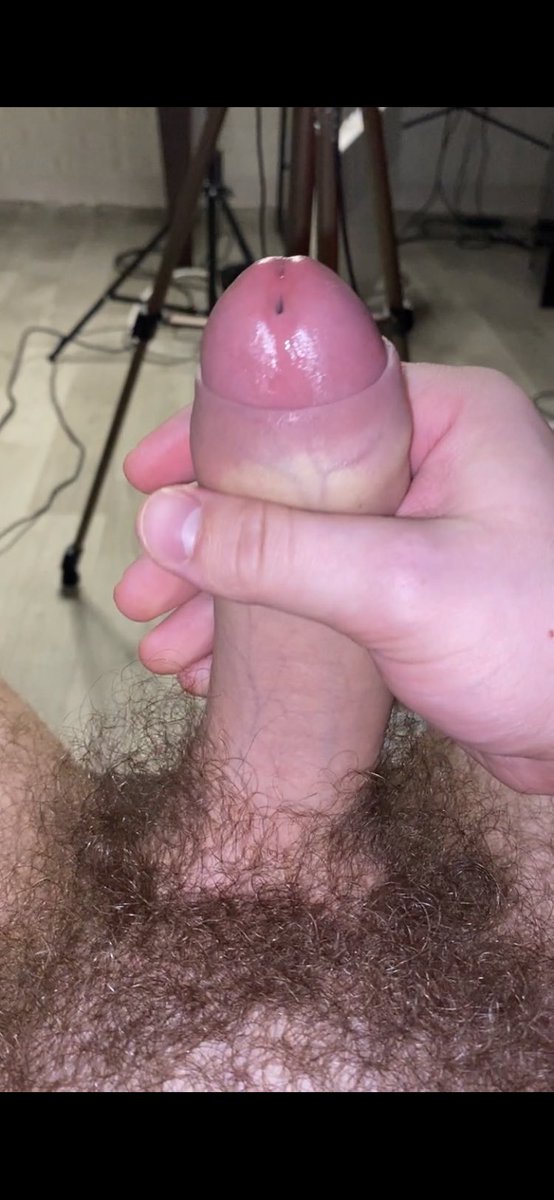 AlmostDerek's tweet photo. Thank you all for being on stream with me tonight:) here is a bonus 😁 https://t.co/rRh48yeHoc