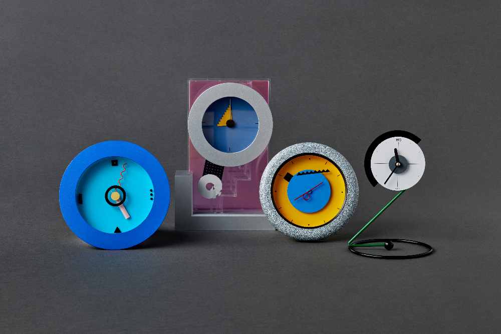 LOOP AND BOXのリノベーションクロックのシリーズより、クリスマスシーズンに合わせてCASE(銀座店)に新たな作品が届きました。

アナログだからこそ出せる風合いに、新たな個性を持って生まれ変わった一点ものの時計をお楽しみください。

ーShow Moreー
cibone.com/news_exhibitio…

#ginzasix#Gsix