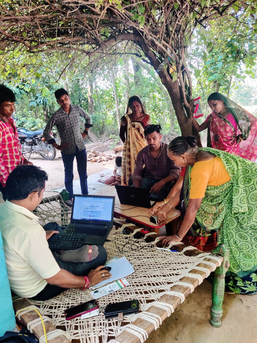 Strengthening Financial Security! Sol's ARC, with Village Bank Sakhi, organized a camp on insurance benefits. 28 PWDs in Mujkuva are now covered by Pradhan Mantri Suraksha Bima Yojana, ensuring resilience during emergencies. #FinancialStrength #InsuranceForAll #CommunityCare