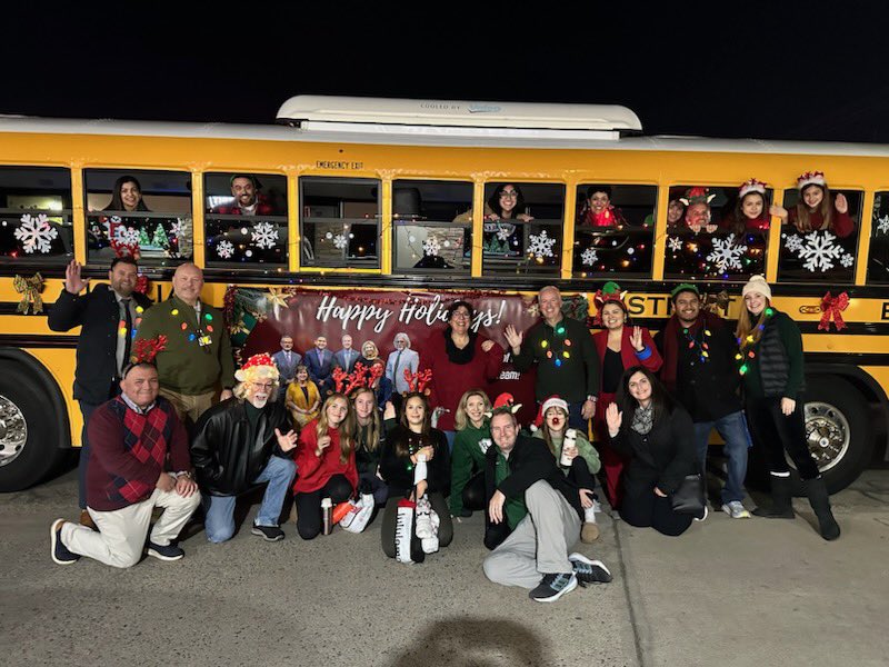 jacquiegaebe's tweet photo. Proud to represent VUSD in the 77th Candy Cane Lane Parade!  A great night sharing in the joy of the season with our community!  @visaliausd @KirkShrum @Andre_Pecina https://t.co/dPlbV22cyF