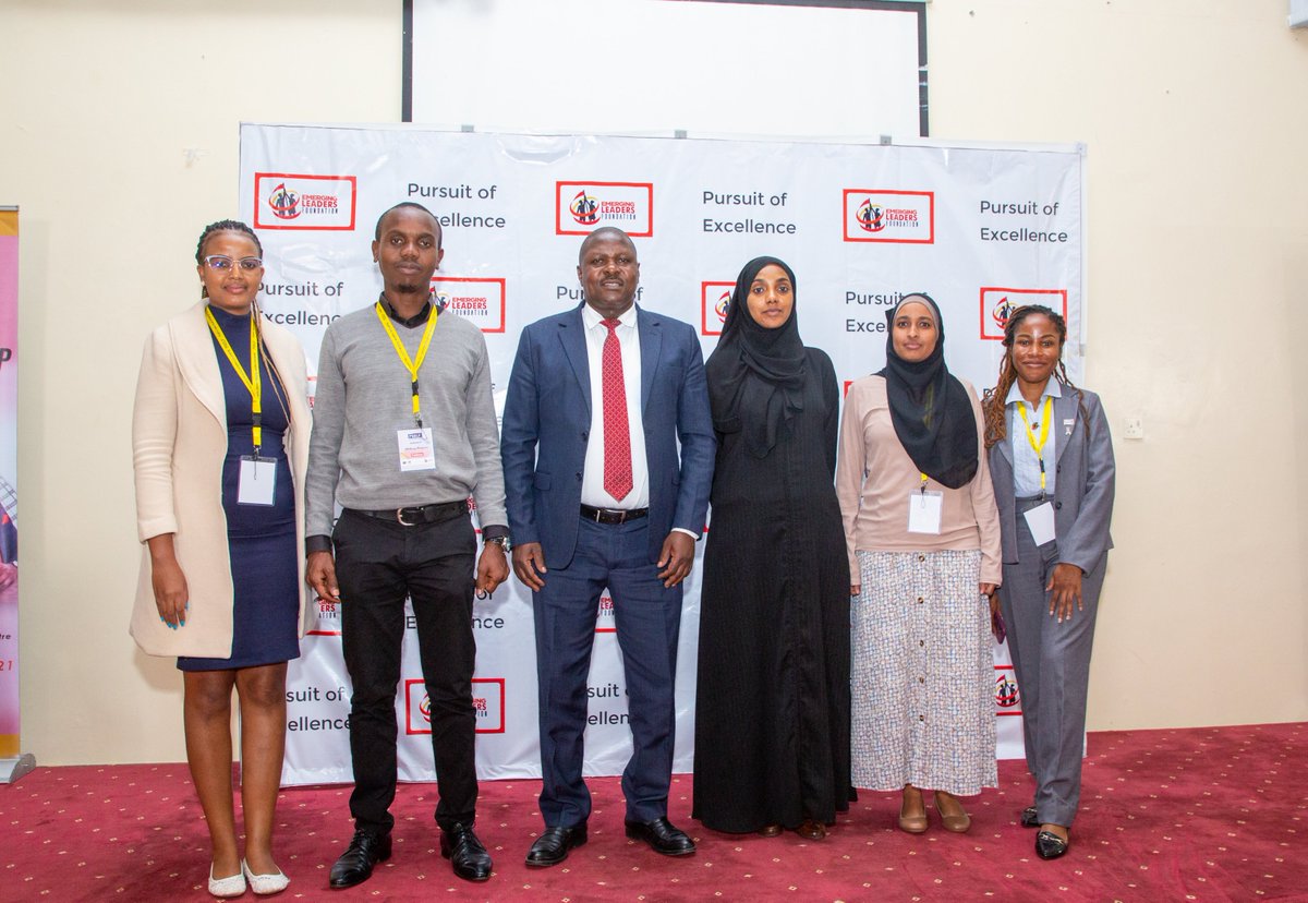 Laura_Thuo's tweet photo. Recap Day1 #PSELFweek: we sat with our mentors on our group Capstone project, whereby we identify policy gaps in existing policies and provide solutions. Our group's mentor is Peter Kamenyi, Asst. Dir. @MSEA_Kenya who guided us. @elfafrica1 @PSCKenya @EPLeaders https://t.co/Rz0v33CrDo
