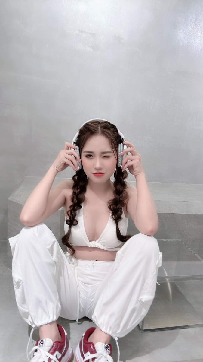 lamanhyeupi245's tweet photo. So sexy #Bitcoin #GrokMusk https://t.co/wVQu6VjjdJ